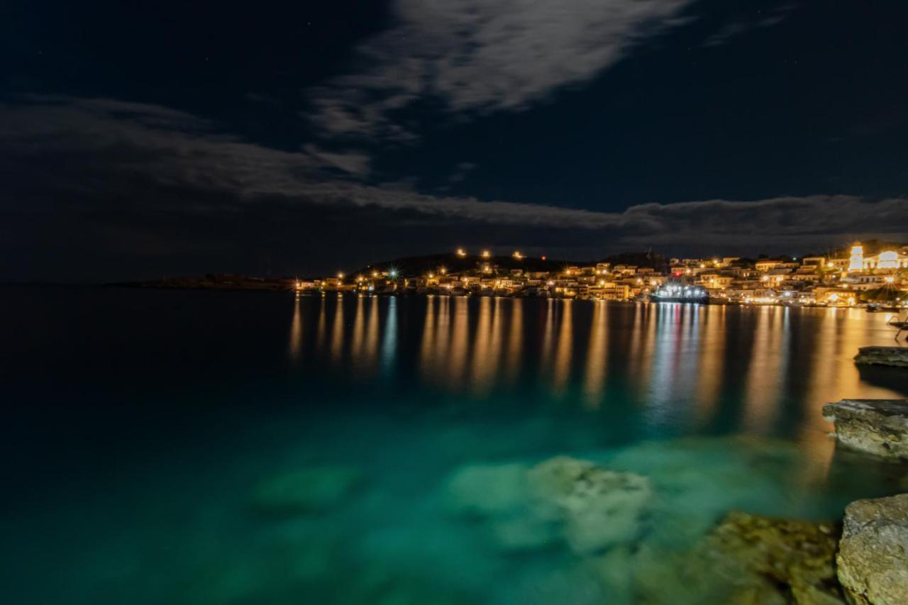 Villa Electra Chalki Town 外观 照片