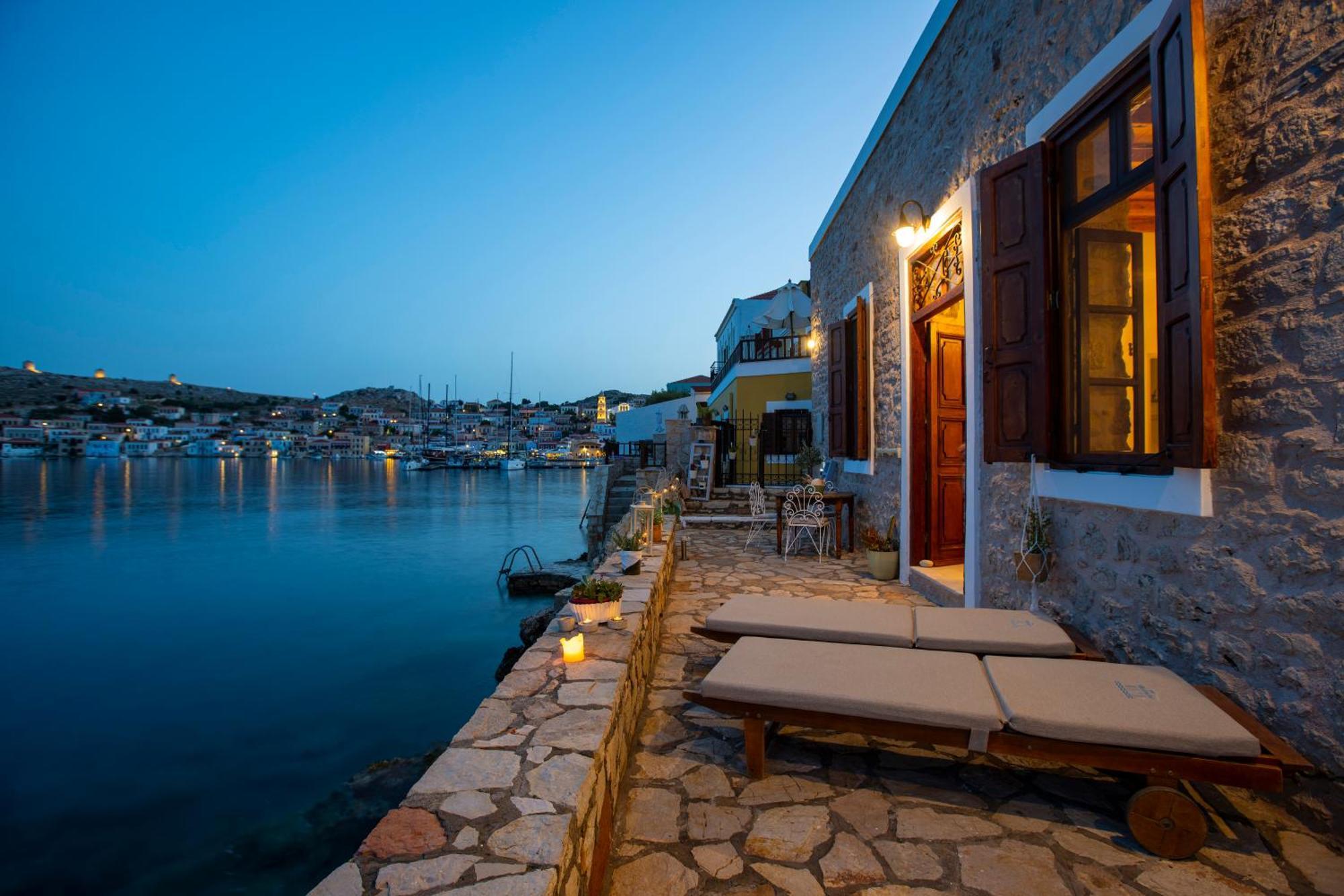 Villa Electra Chalki Town 外观 照片